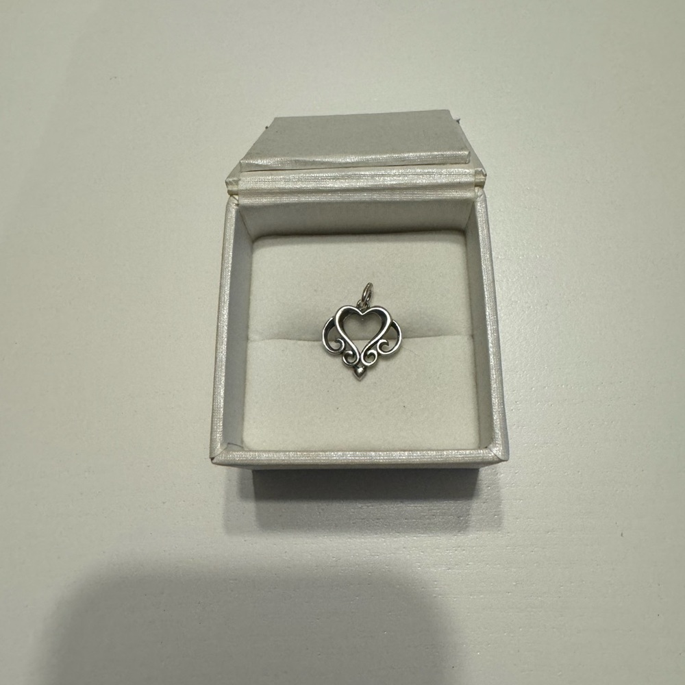 James Avery Retired Ornate Heart Charm